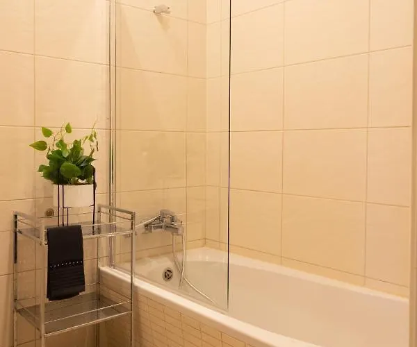 Clicktheflat Aleje Jerozolimskie Center *