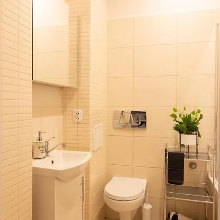Clicktheflat Aleje Jerozolimskie Center بيت ضيافة